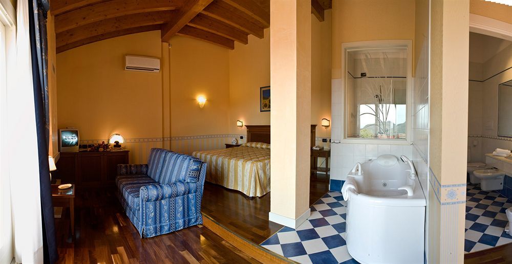 Hotel Boffenigo - The Golden Hour Costermano Ngoại thất bức ảnh